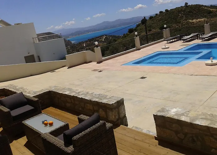 Lenikos Resort