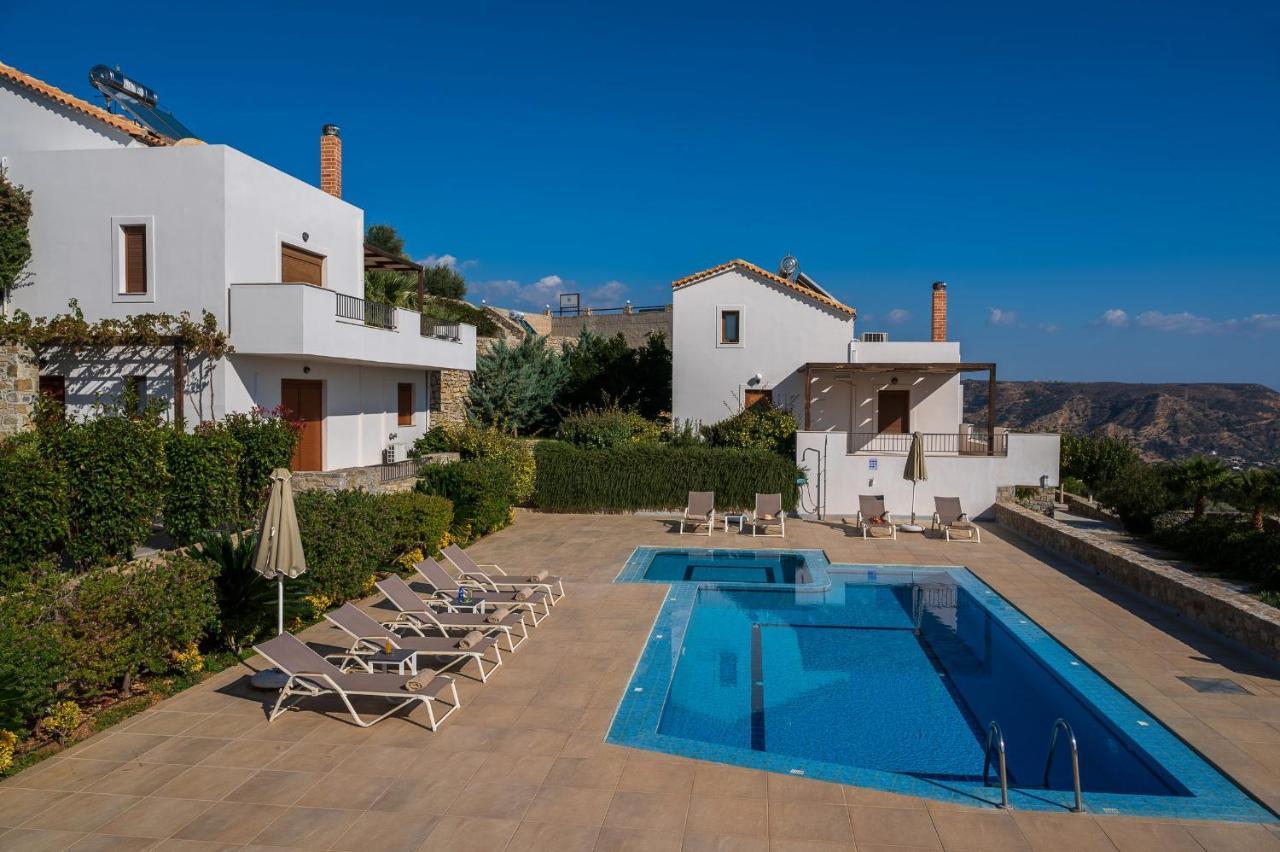 Apartahotel Lenikos 3*