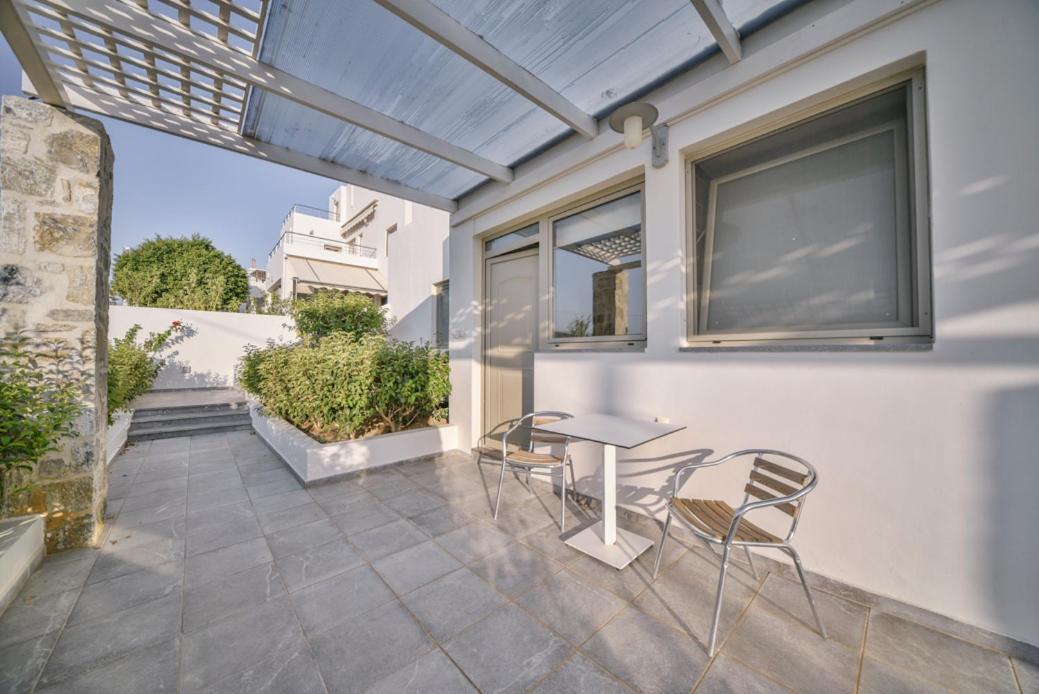 Lenikos Aparthotel 3*
