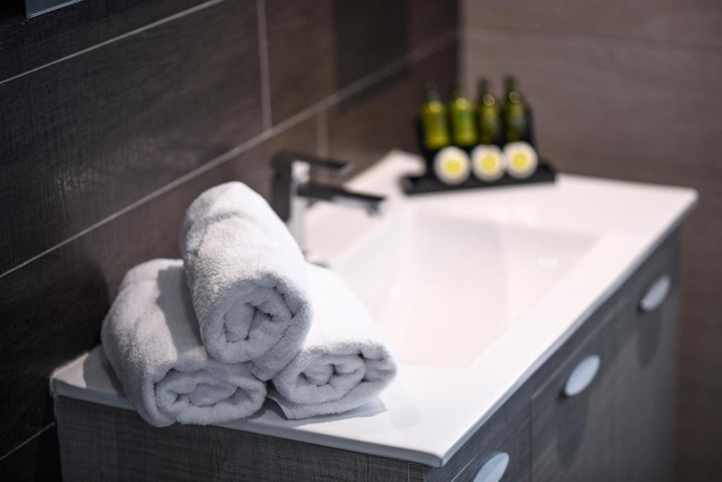 Apartahotel Lenikos 3*
