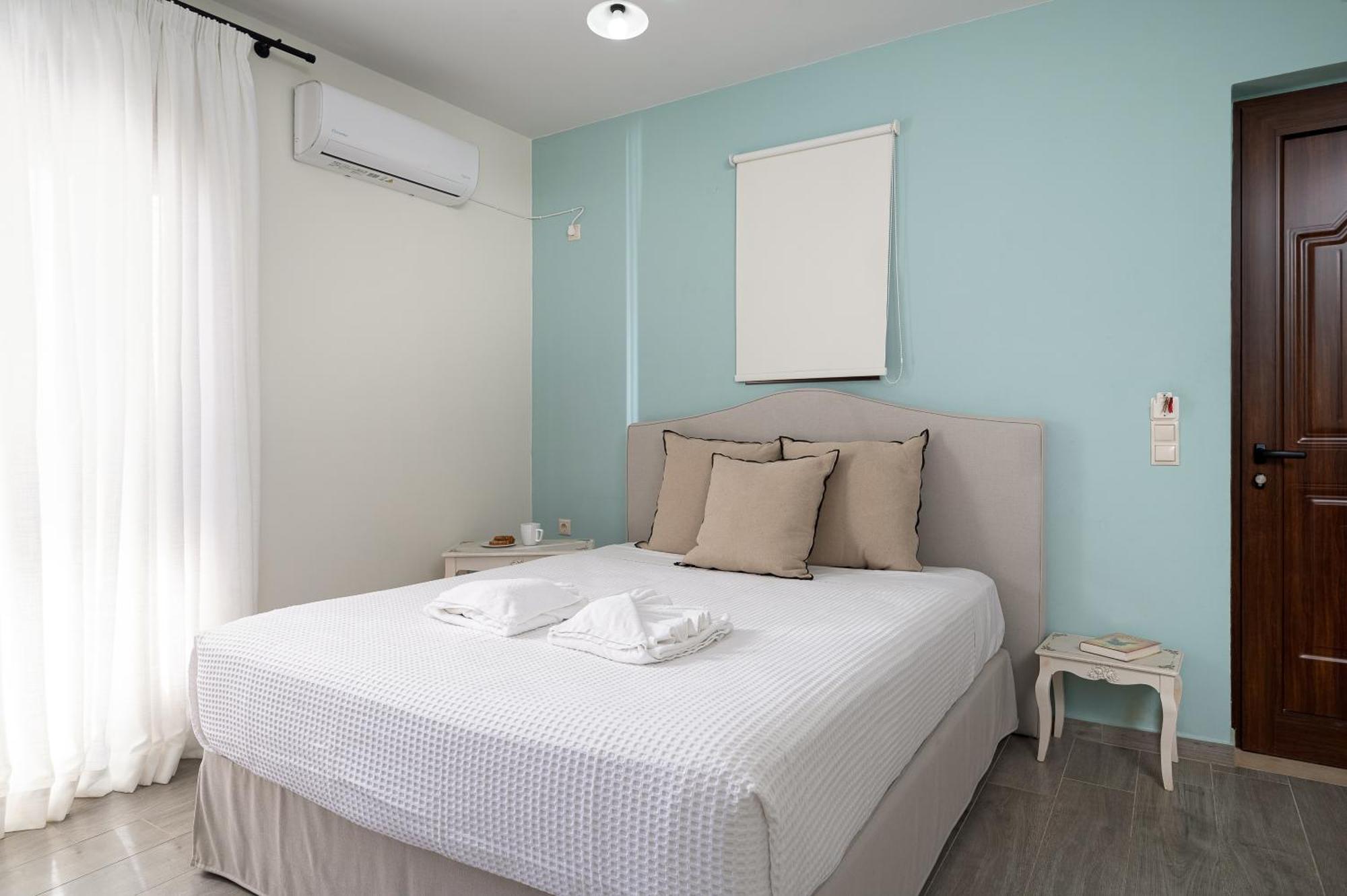 Lenikos Apartahotel 3*